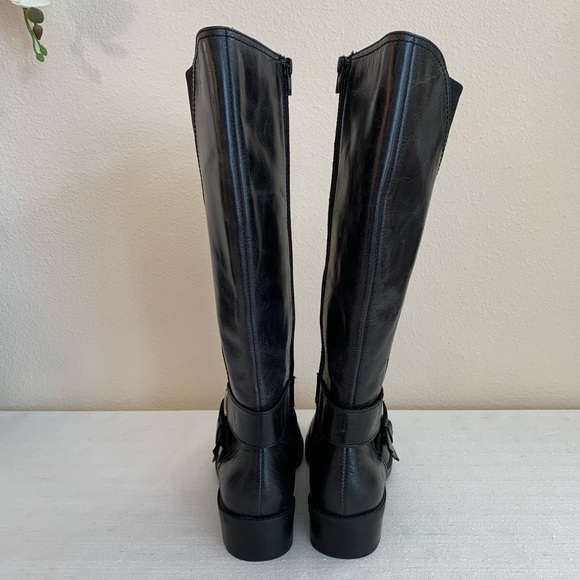 Me Too Darcey Black Leather Ankle Buckle Riding Boots Woman’s 8.5M - Picture 6 of 16